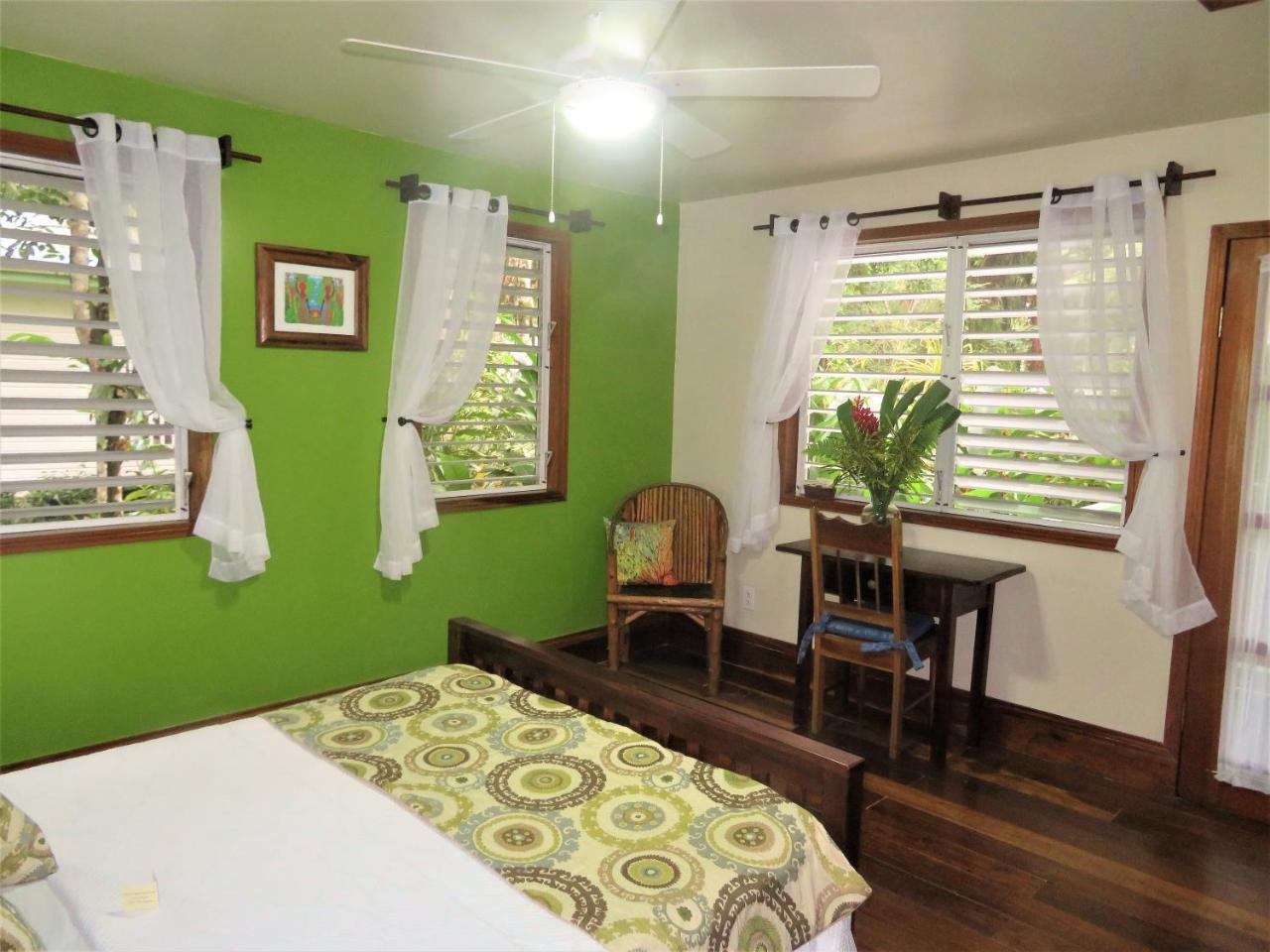 Hickatee Cottages, Belize, Central America Punta Gorda Exterior photo